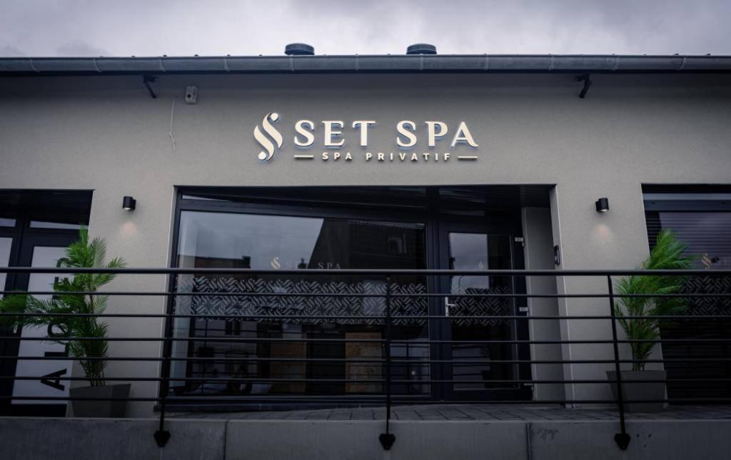 Set Spa Mouscron Extérieur photo